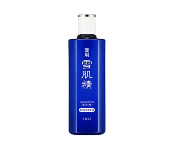 薬用雪肌精、化粧水のボトル